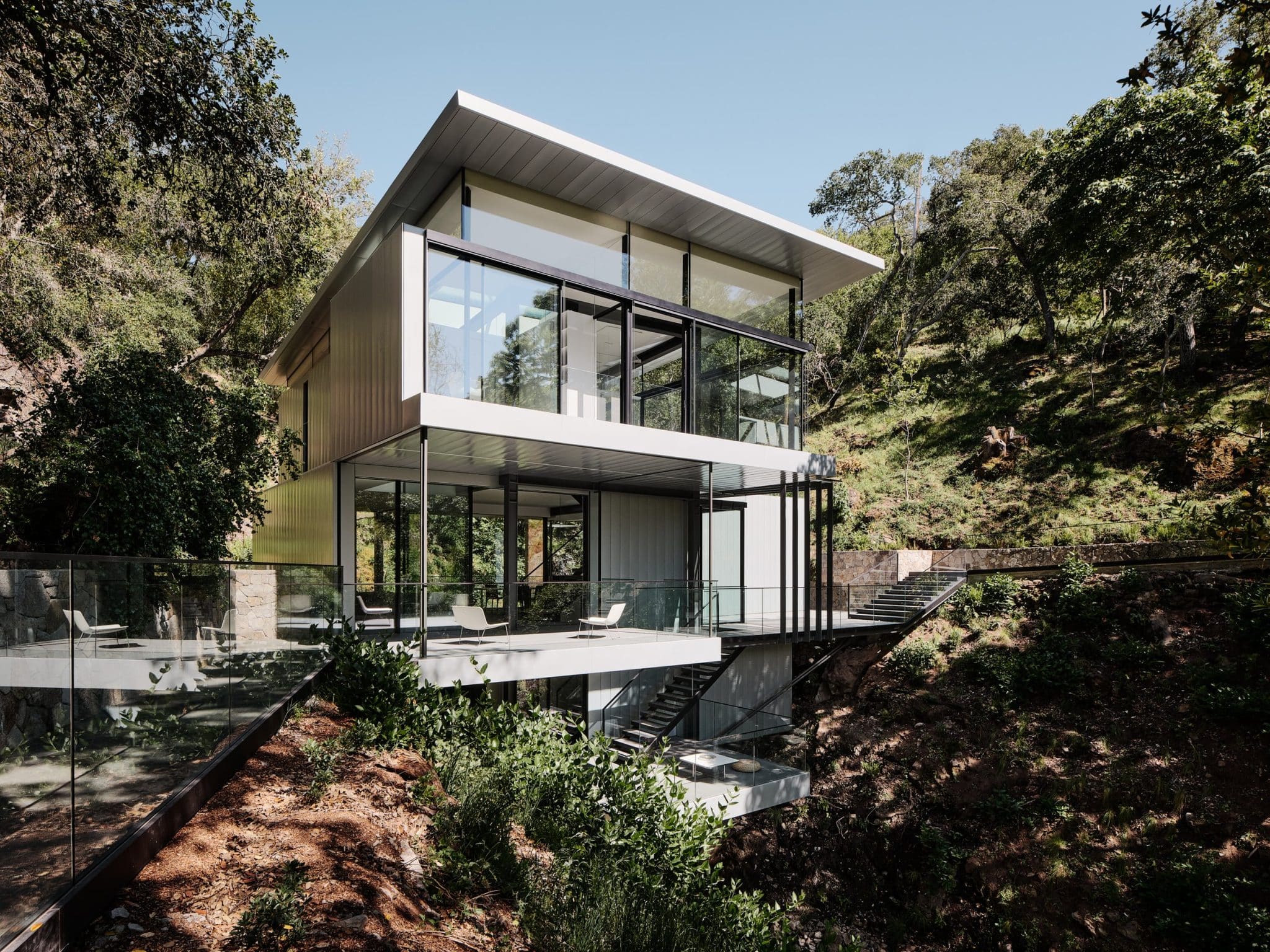 Metal Suspension House